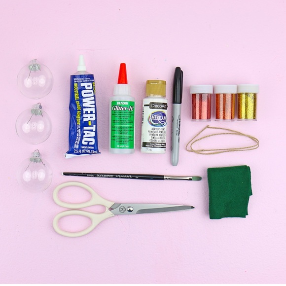 BEACON Glitter-It! Quick-Drying, Crystal Clear, Non-Toxic Glue - Picture 3 of 3